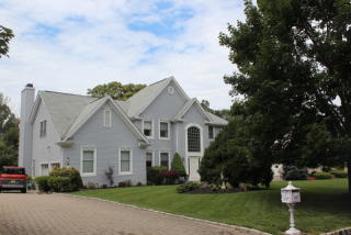 18 Scheurman Ter, Warren, NJ 07059-7154