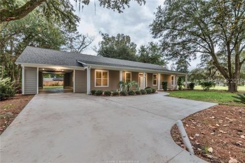 8 Charles St, Bellinger, SC 29927-5501