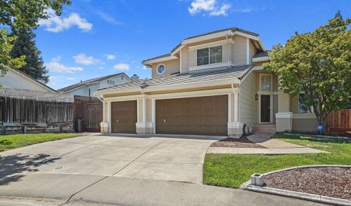 8616 Snow Fire Ct, Elk Grove, CA 95624-3803