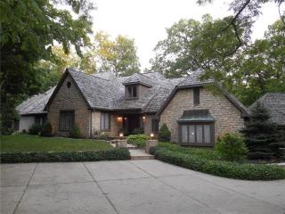 10421 Fall Creek Rd, Indianapolis, IN 46256-9517