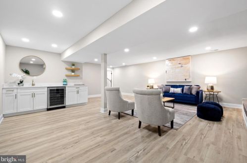 2121 Edgeware St, Silver Spring MD  20905-4216 exterior