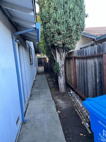 1267 Balsam Way, Vacaville, CA 95687-5611