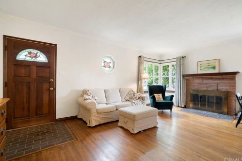 6110 Palm Ave, Riverside CA  92506-2022 exterior