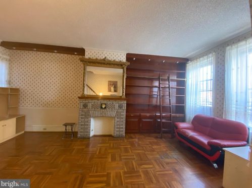 1408 9th St, Philadelphia PA  19147-5704 exterior