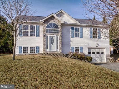 120 Bosc Ct, Graceham, MD 21788-3222