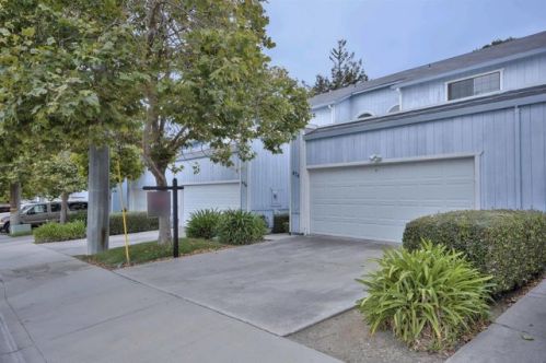 474 Winchester Dr, Watsonville, CA 95076-3167