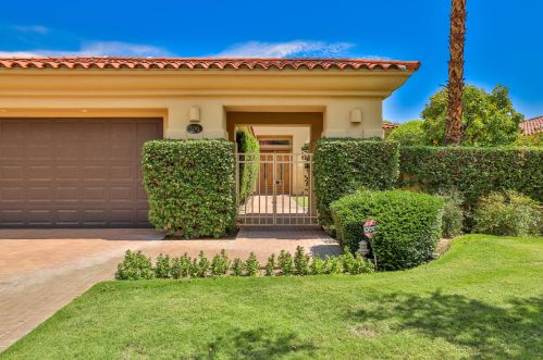 106 Loch Lomond Rd, Rancho Mirage, CA 92270-5600