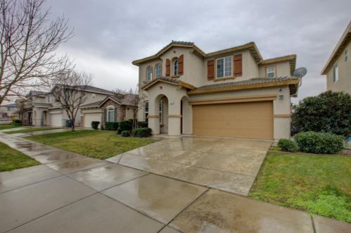640 Chandon Dr, Merced, CA 95348-9644