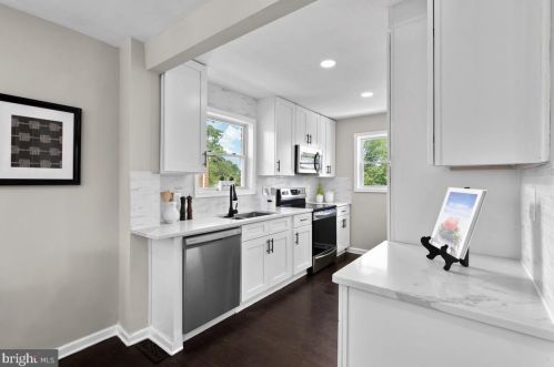 2424 Homestead Dr, Silver Spring MD  20902-4950 exterior