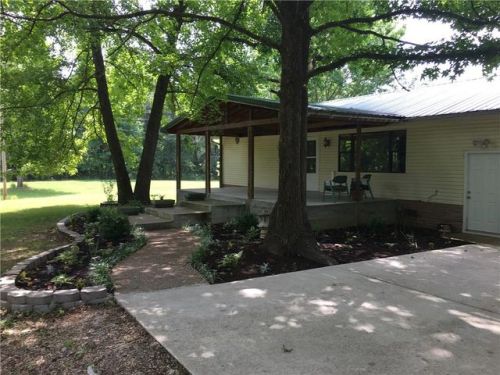 6778 Valley Dr, Rudy, AR 72952-9610