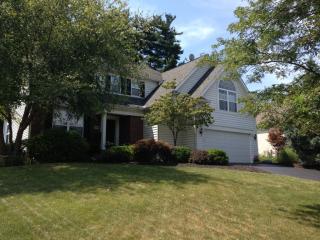 1085 Ashmead Dr, Columbus, OH 43230-6209