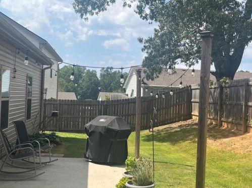266 Angela Ln, Dawsonville, GA 30534-3933