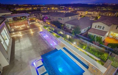 2575 Glasgow Dr, Carlsbad, CA 92010