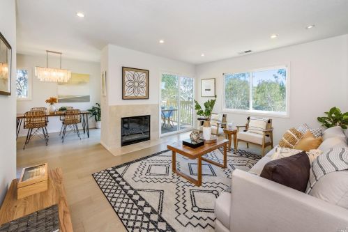 9 Thoreau Cir, Mill Valley, CA 94941-4651