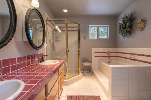 10551 Jeffery Pine Rd, Truckee CA  96161-2187 exterior