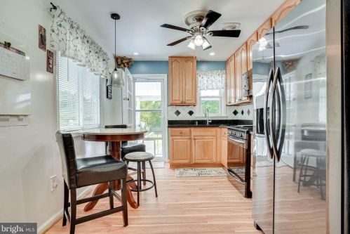 8729 Redman St, Springfield VA  22153-2413 exterior