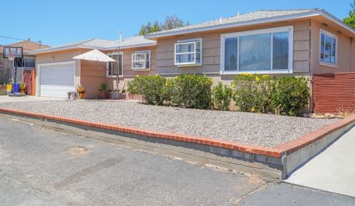 6752 Hibiscus Dr, Lemon Grove, CA 91945-1316