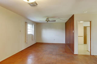 7033 Glenn St, Metairie, LA 70003-4943