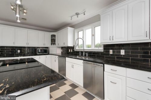152 Butler Rd, Princeton NJ  08540-8503 exterior