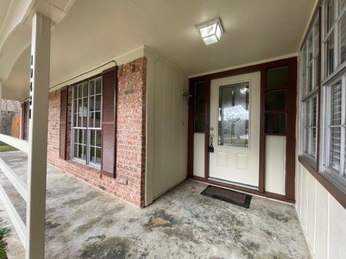 10431 Rocky Hollow Rd, Morgans Point TX  77571-4251 exterior