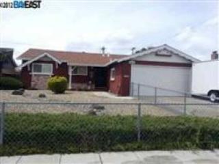 25459 Calaroga Ave, Hayward, CA 94545-2505
