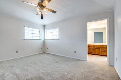 2440 Pecan Grv Ct, Irving TX  75060-6563 exterior