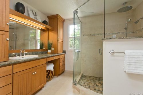 39 Makaweli St, Honolulu HI  96825-2148 exterior