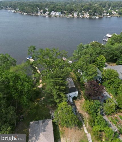 328 Dr, Severna Park MD 21146-2120 exterior