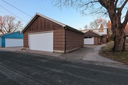 987 Hall Ave, Saint Paul MN  55118-1421 exterior