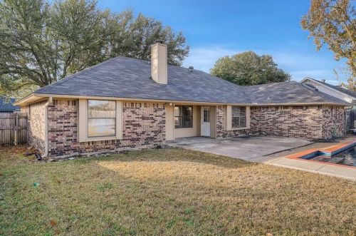 6848 Megan Ln, Fort Worth TX  76182-4442 exterior