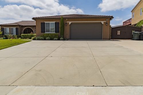 33262 Sweet Nectar Rd, Wildomar, CA 92595-6918