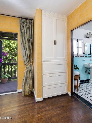 1408 Cordova Ave, Glendale CA  91207-1532 exterior