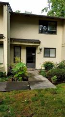 1327 Maple Leaf Ct, Medford OR  97504-7571 exterior