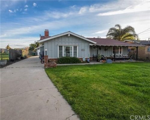 1390 Mulberry Ln, Norco, CA 92860-1324