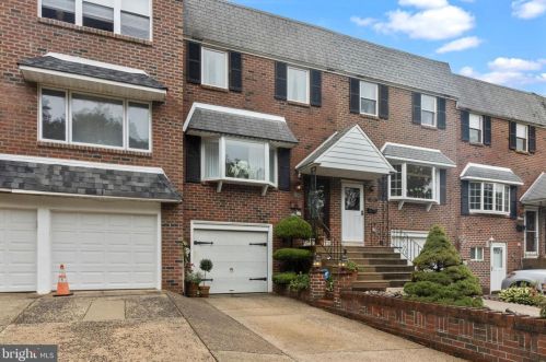 10006 Hegerman St, Philadelphia, PA 19114-2117