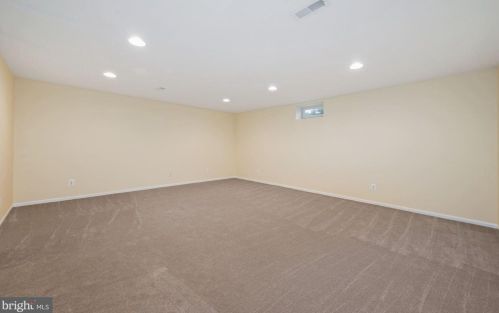 63 Spinnaker Dr, Mount Laurel NJ 08054-6107 exterior