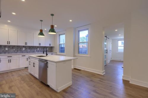 21 Mary St, Lancaster PA  17603-3424 exterior