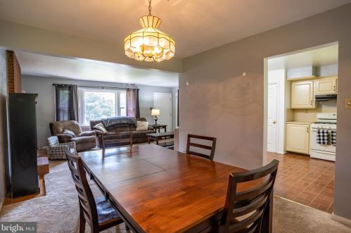 41 Springhouse Rd, Lancaster PA  17603-6619 exterior