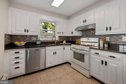 8404 Houston St, Silver Spring MD 20910-4545 exterior