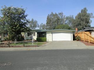 107 Tahoe Dr, Vacaville, CA 95687-5528