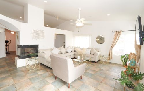 64977 Ray Ct, Desert Hot Springs, CA 92240-1447