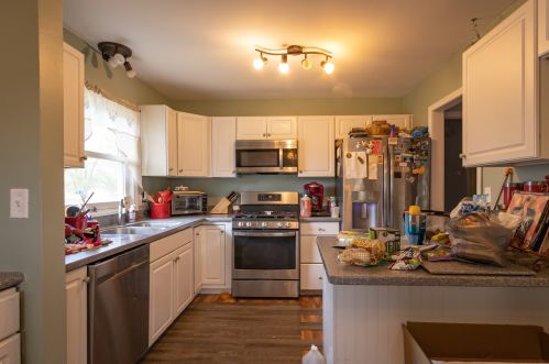 1744 Russet Ln, Sycamore IL  60178-2738 exterior