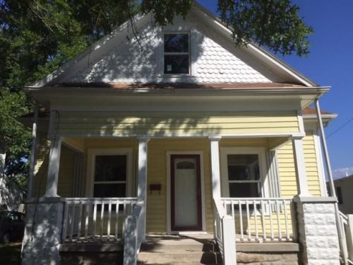 205 27th St, Parsons, KS 67357-2603