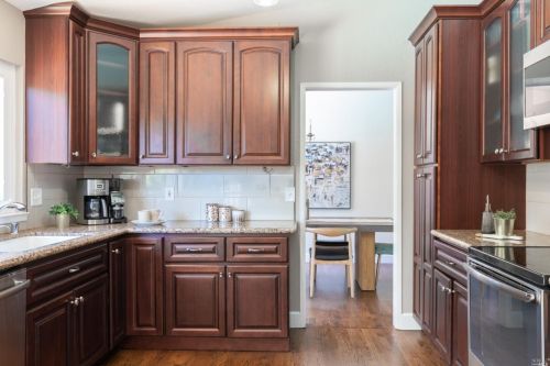 1117 Mountain View Cir, Fairfield CA  94558-5311 exterior