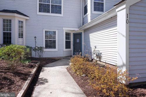 10 Colebrook Ct, Princeton, NJ 08540-7049