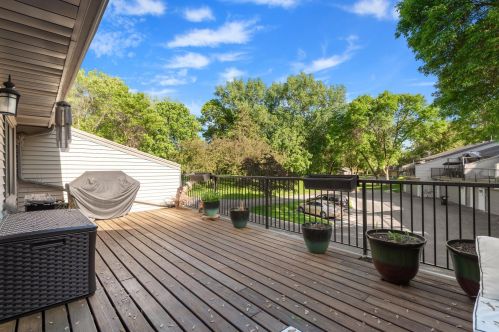 4392 Arden View Ct, Saint Paul MN  55112-1901 exterior