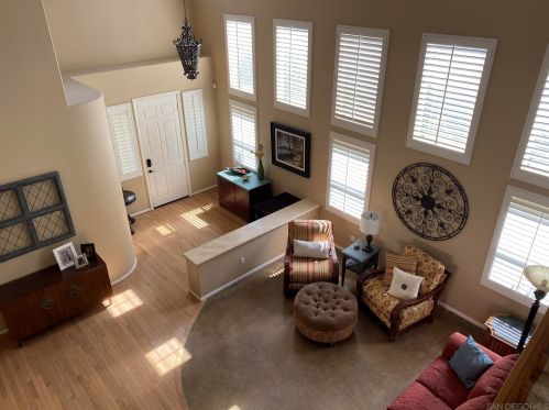 3879 Stoneridge Rd, Carlsbad, CA 92010-7075