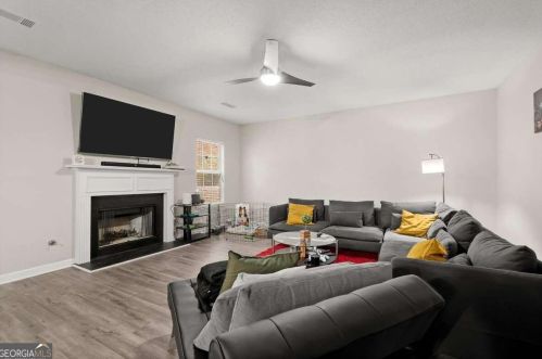 2875 Chilhowee Dr, Atlanta GA  30331-9446 exterior