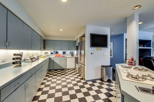 6 Dunsinane Ln, Bannockburn IL  60015-1500 exterior