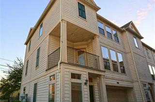 2024 Mason St, Houston TX  77006-2106 exterior